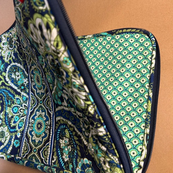 Retired pattern Vera Bradley (Rhythm & Blues) laptop sleeve/case - Picture 3 of 7